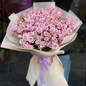 Букет из 25 лиловых кустовых роз (60 см) в Электрогорске