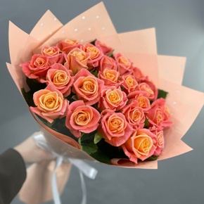 Букет из 25 роз Мисс Пигги (50 см) в Электрогорске