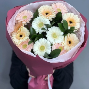 Букет из 13 белых гербер микс в Электрогорске