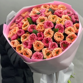 Букет "Лав ю" из 51 пионовидной розы Риджентс парк (60 см) в Электрогорске