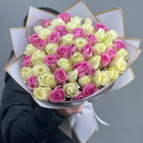 Букет из 51 розы микс  (40 см) в Электрогорске