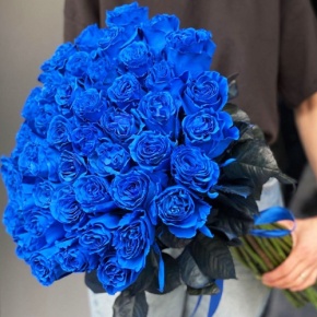 Букет из 51 синей розы Эквадор под ленту (70 см) в Электрогорске