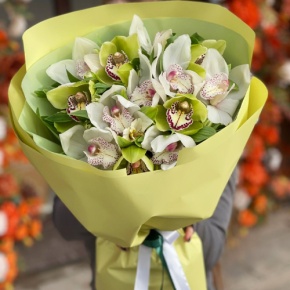 Букет "Бруклин" из орхидей и альстромерий в Электрогорске