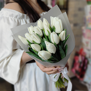Букет из 15 белых тюльпанов в Электрогорске