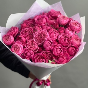 Букет из 11 кустовых пионовидных роз Джульетта в Электрогорске