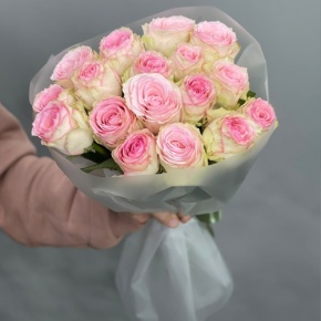 Букет из 17 роз Кения (40 см) в Электрогорске
