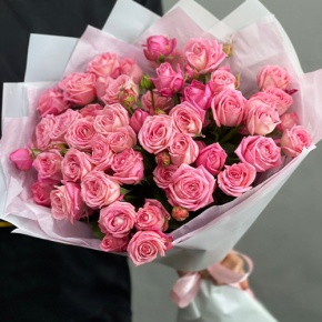 Букет из 11 нежных кустовых роз в Электрогорске