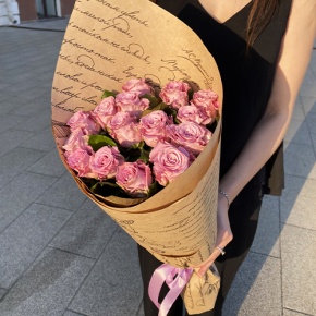 Букет из 15 роз Меритим в крафте (60 см) в Электрогорске