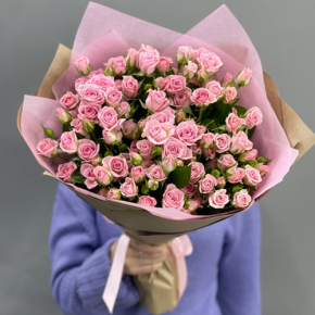 Букет  из 19 кустовых роз (60 см) в Электрогорске