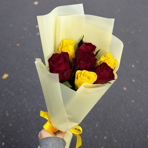 Букет из 7 Кенийских роз (40 см) в Электрогорске