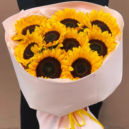 Букет "Солнечный рассвет" из 9 подсолнухов в Электрогорске