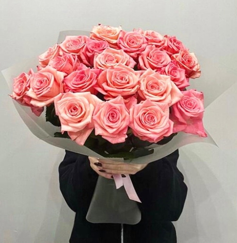Букет из 21 розовой розы (50 см) в Электрогорске